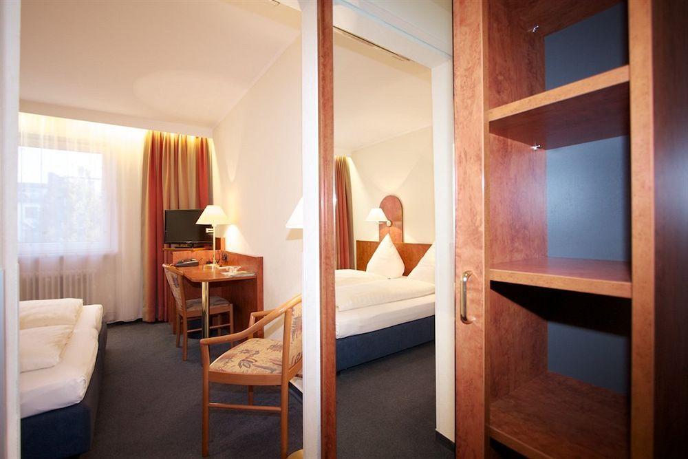 Falk Hotel Frankfurt am Main Bagian luar foto
