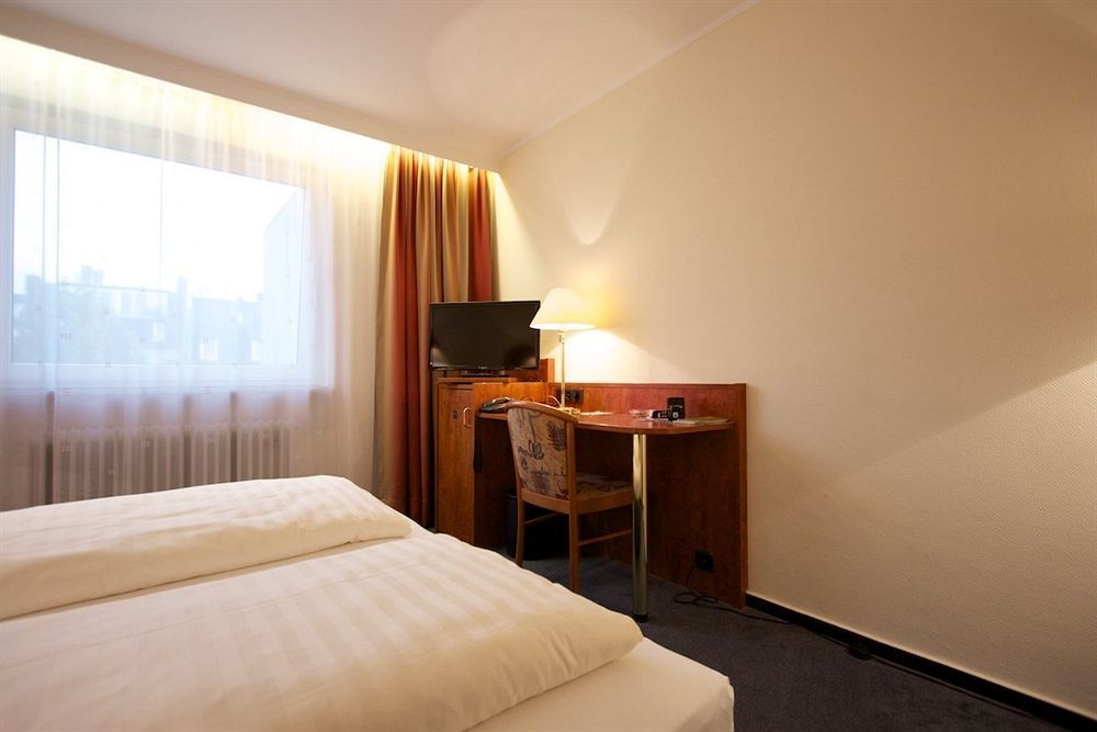 Falk Hotel Frankfurt am Main Bagian luar foto