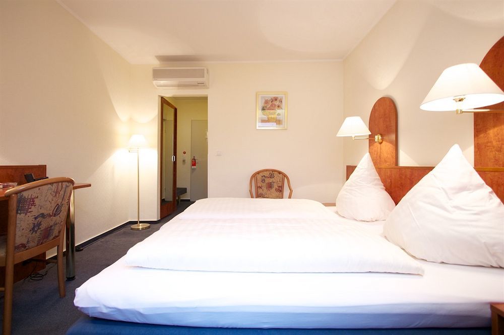 Falk Hotel Frankfurt am Main Bagian luar foto