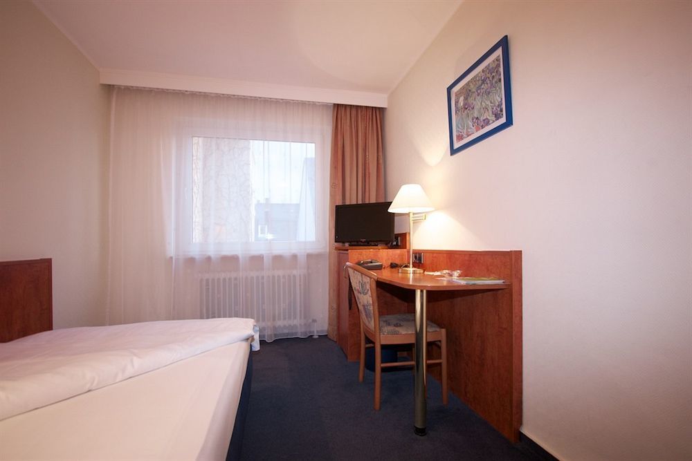 Falk Hotel Frankfurt am Main Bagian luar foto